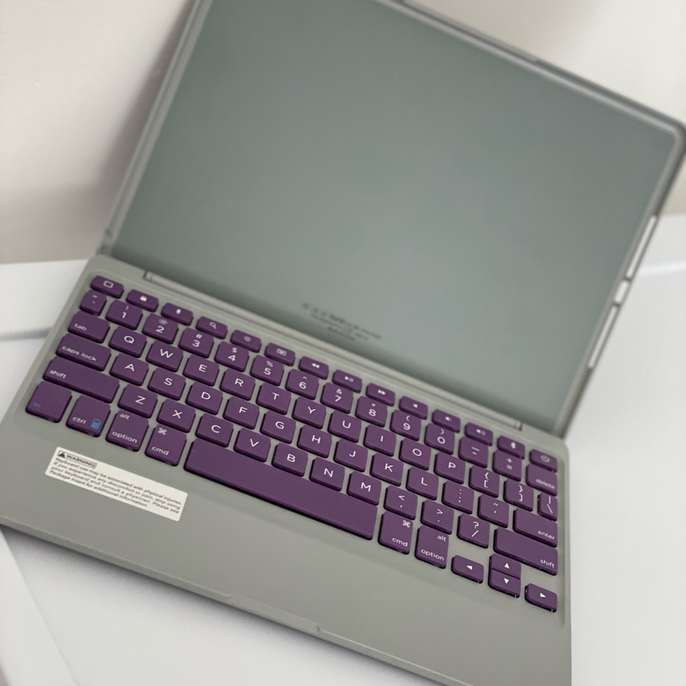 iPad Air 2 case (please look at all pictures)